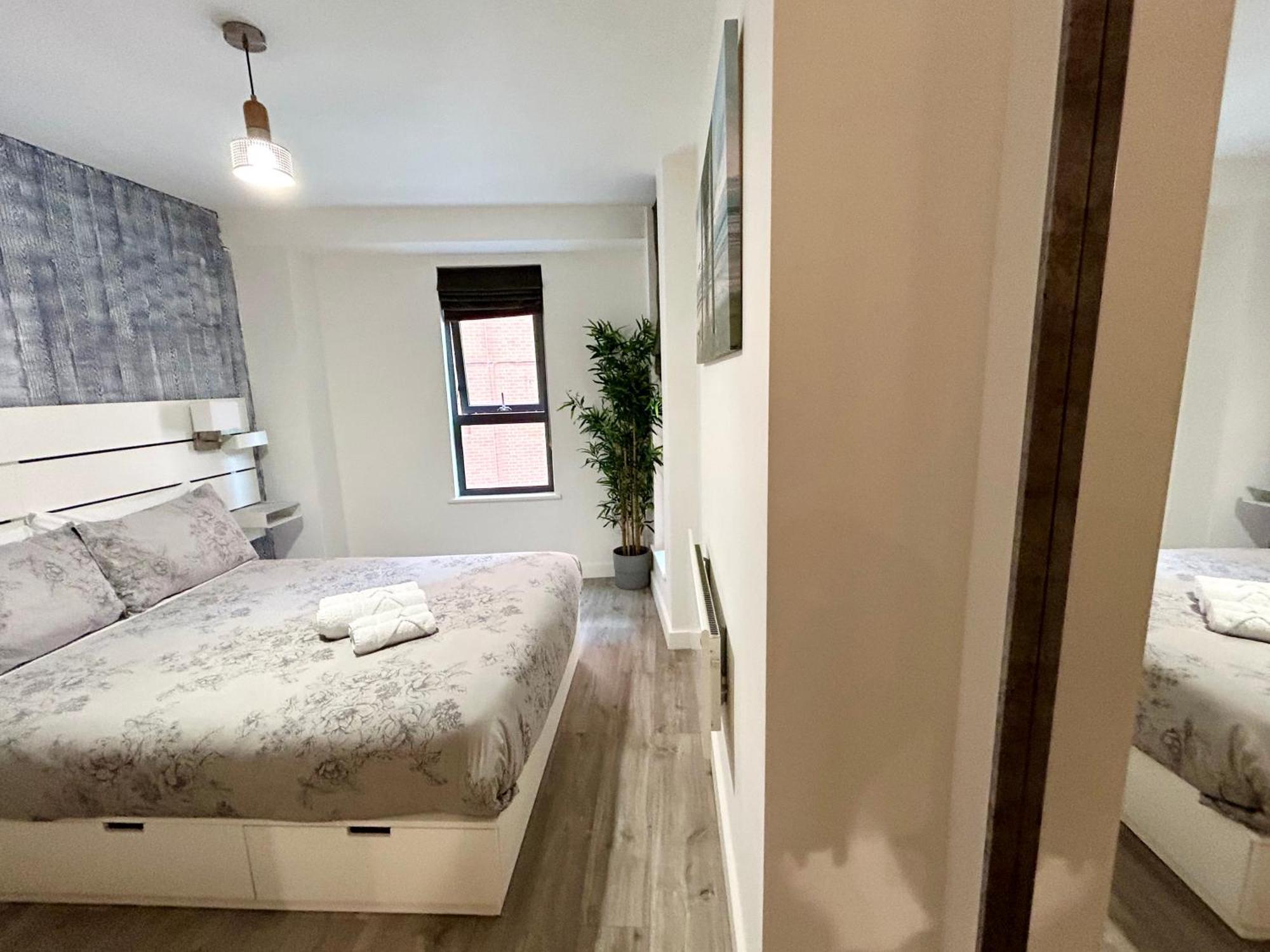 One Bed Apartment - City Centre مانشستر المظهر الخارجي الصورة